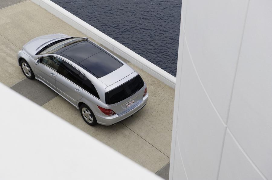  Mercedes-Benz R-Class 2006 года  (фото 14 из 331)